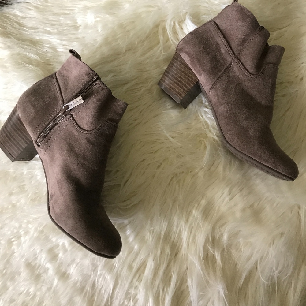 Chunky Heels Ankle Booties